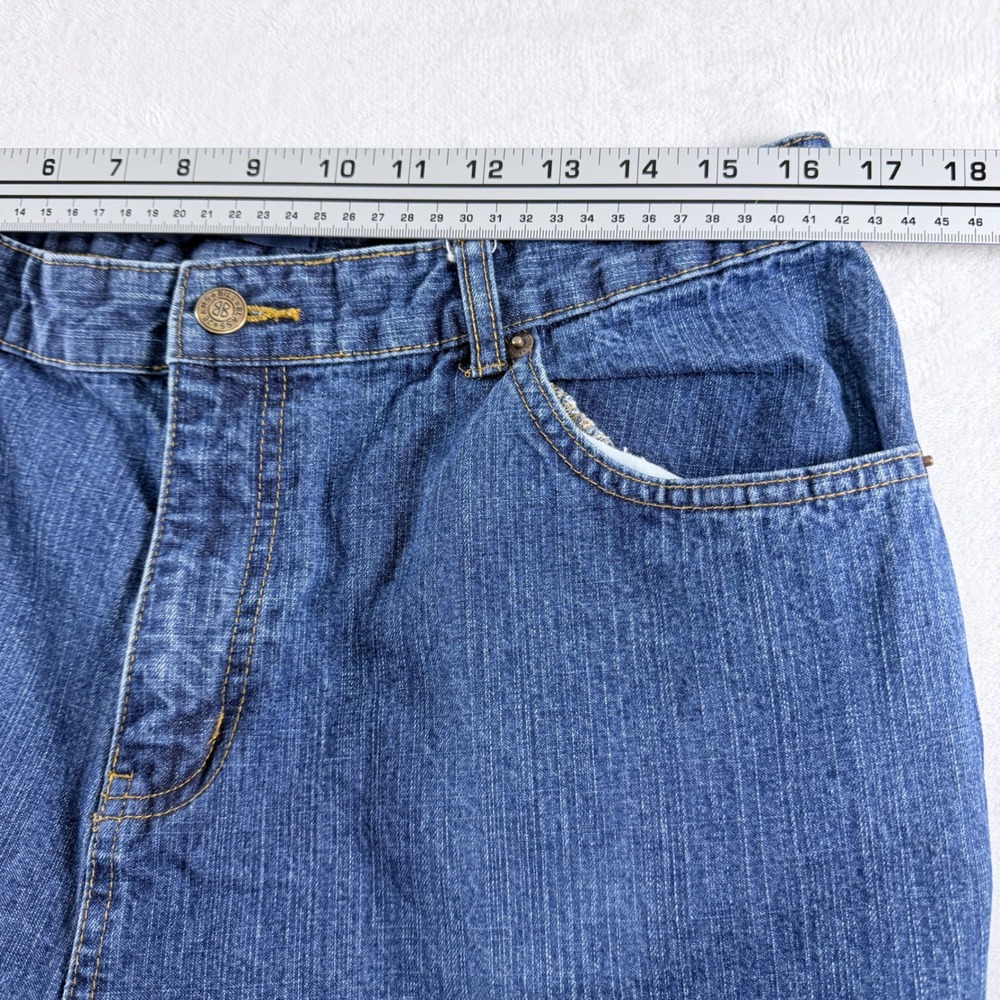 Bill Blass Jeans Easy Fit Blue Straight Leg 5-Pocket Denim Size 14 - Picture 4 of 8